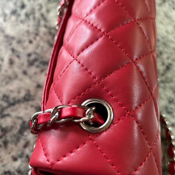 Red Quilted Flap Crossbody Bag – Classic & Timeless Style - Picture 13 of 16
